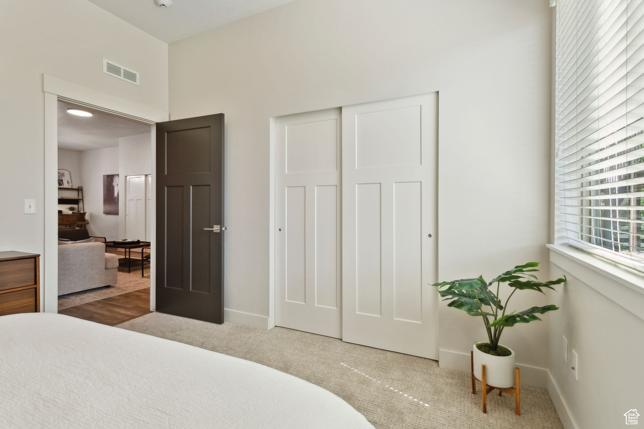 695 E MAIN ST #R-204