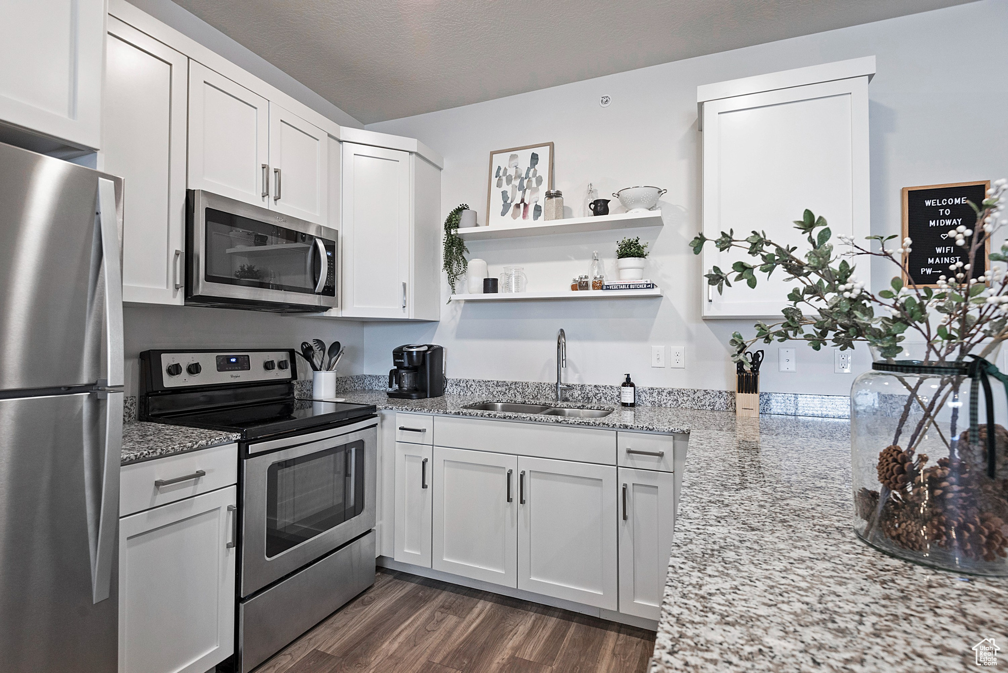 695 E MAIN ST #R-207