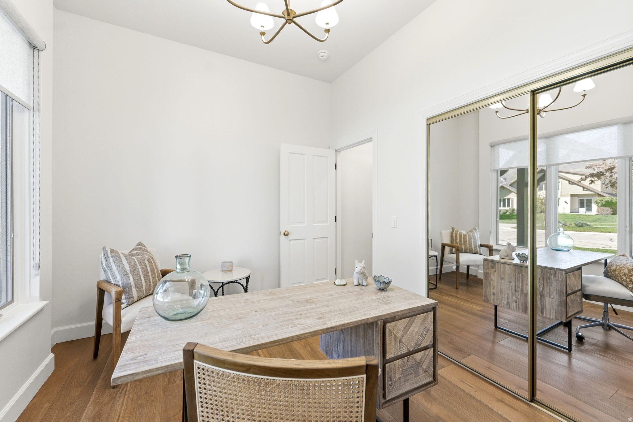 33 W VILLAGE CIR #23