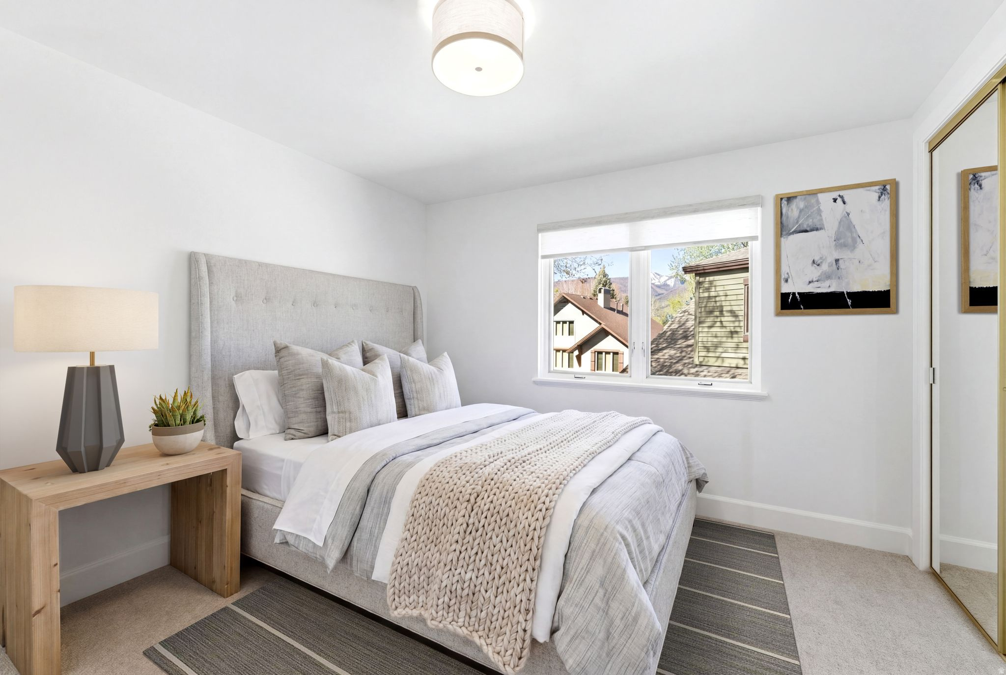 33 W VILLAGE CIR #23