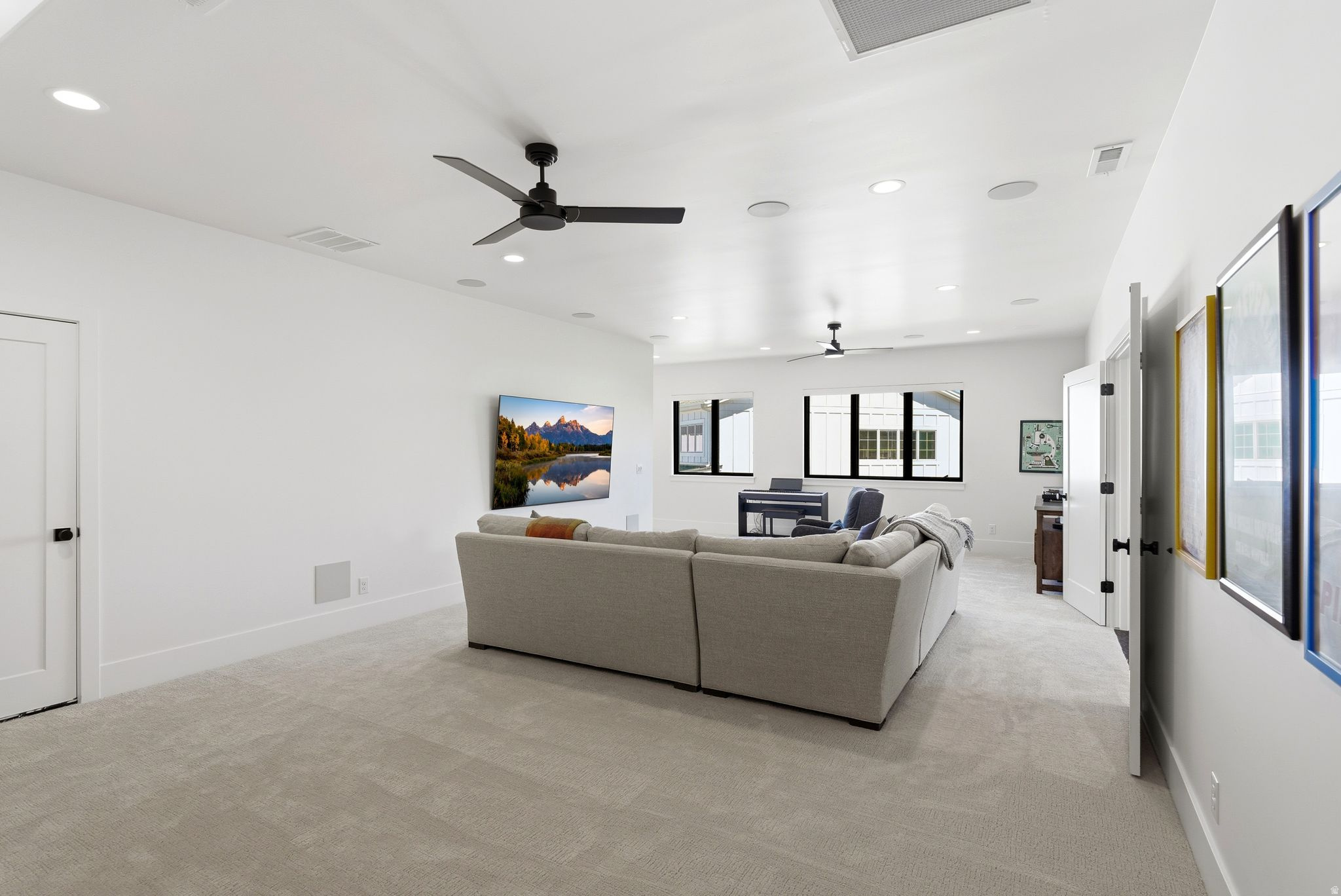 336 N FARMHOUSE LN