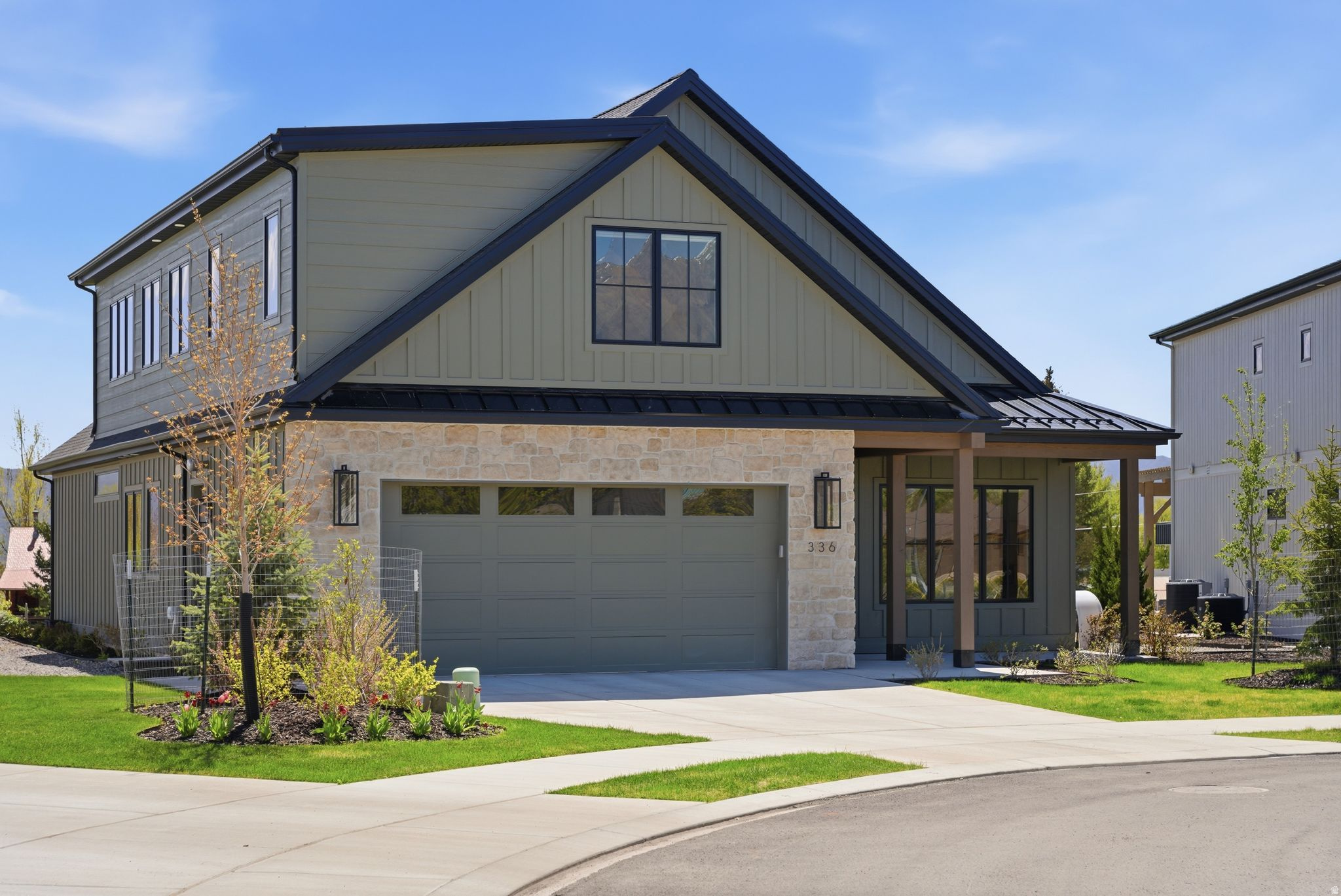 336 N FARMHOUSE LN