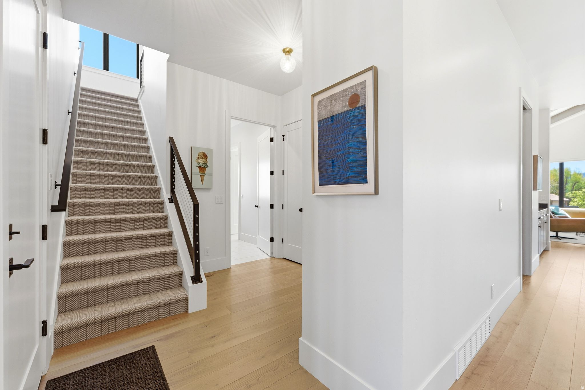 336 N FARMHOUSE LN