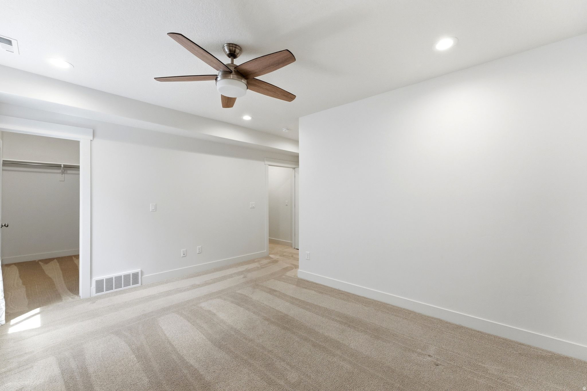 108 W MONTE ROSA LN
