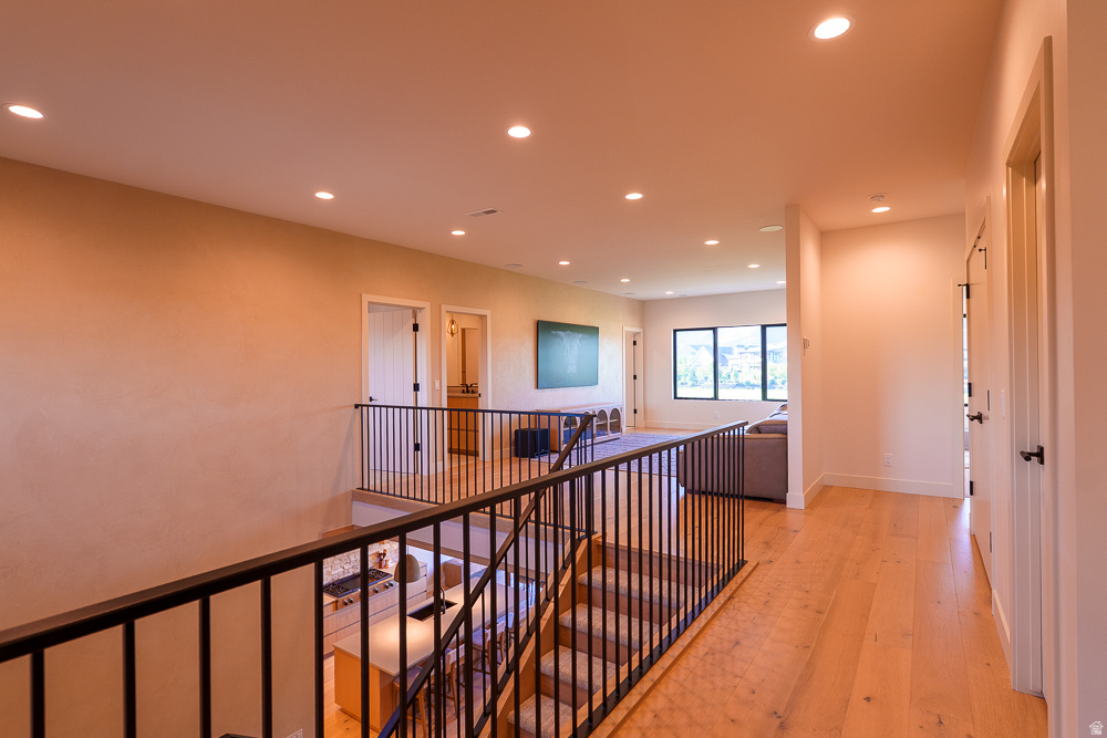 355 E ROCKWELL CIR