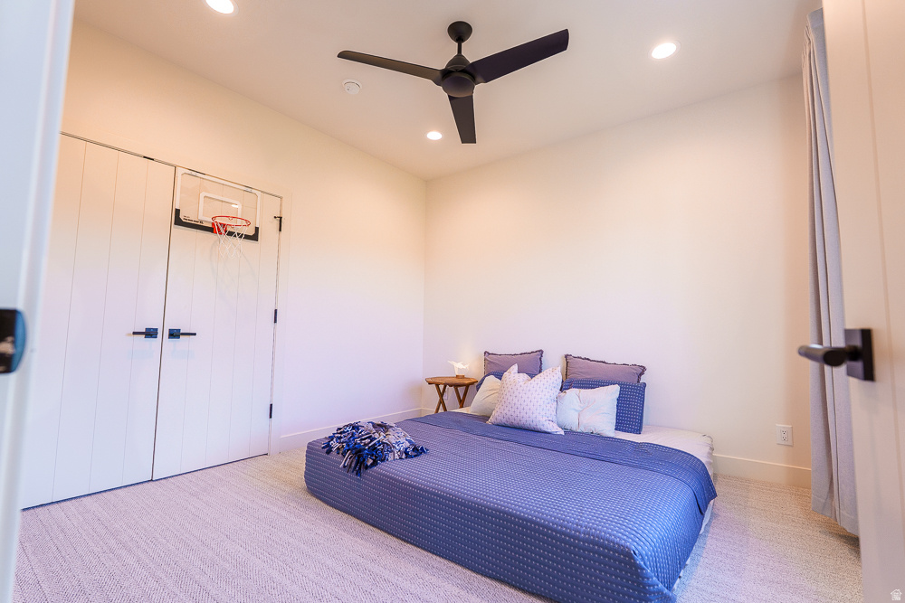 355 E ROCKWELL CIR