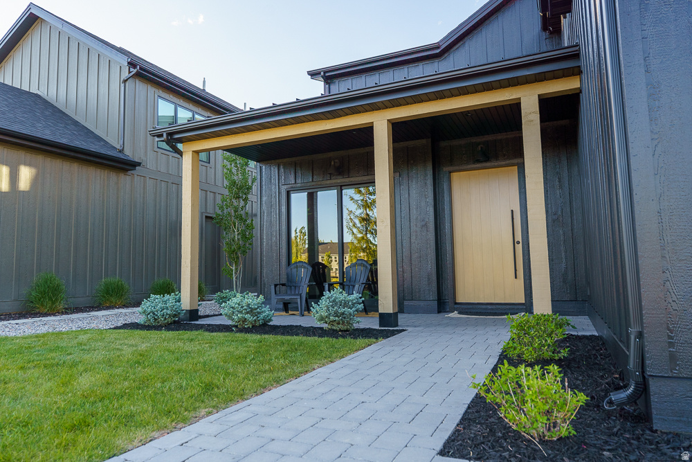 355 E ROCKWELL CIR