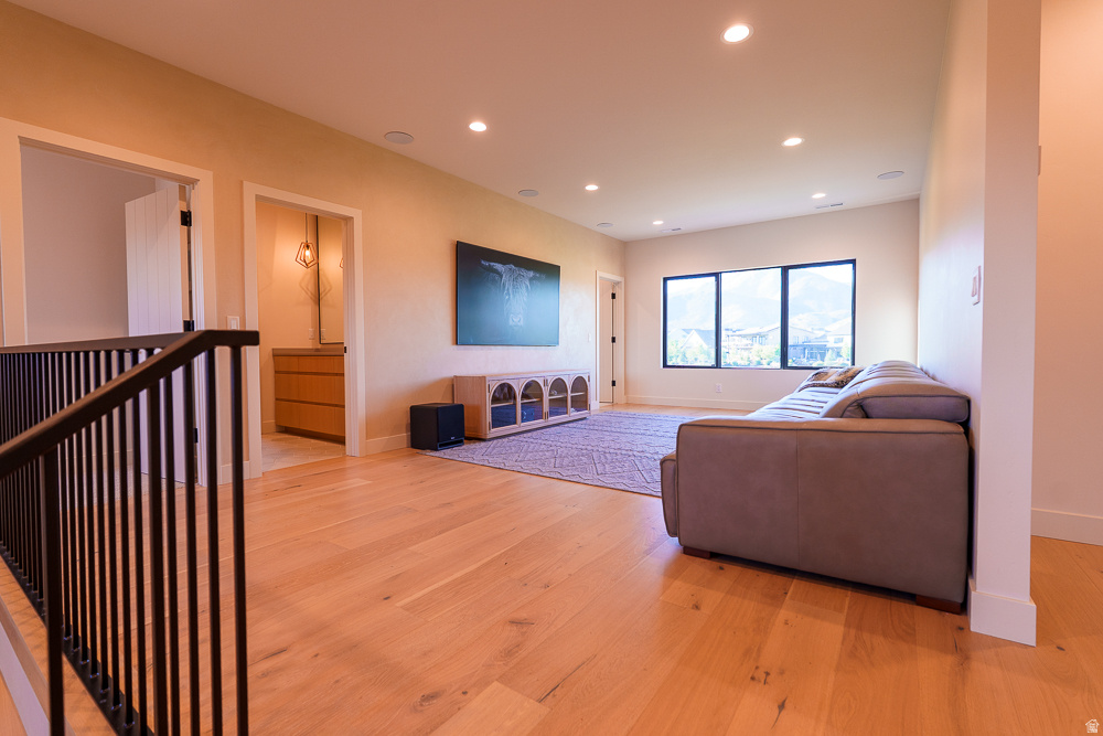 355 E ROCKWELL CIR