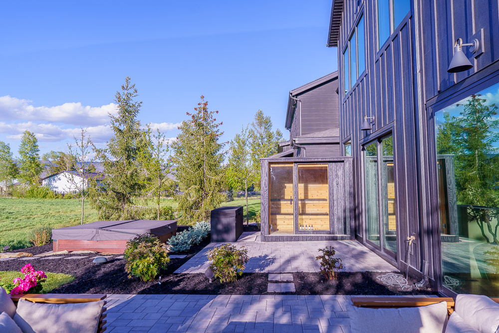 355 E ROCKWELL CIR