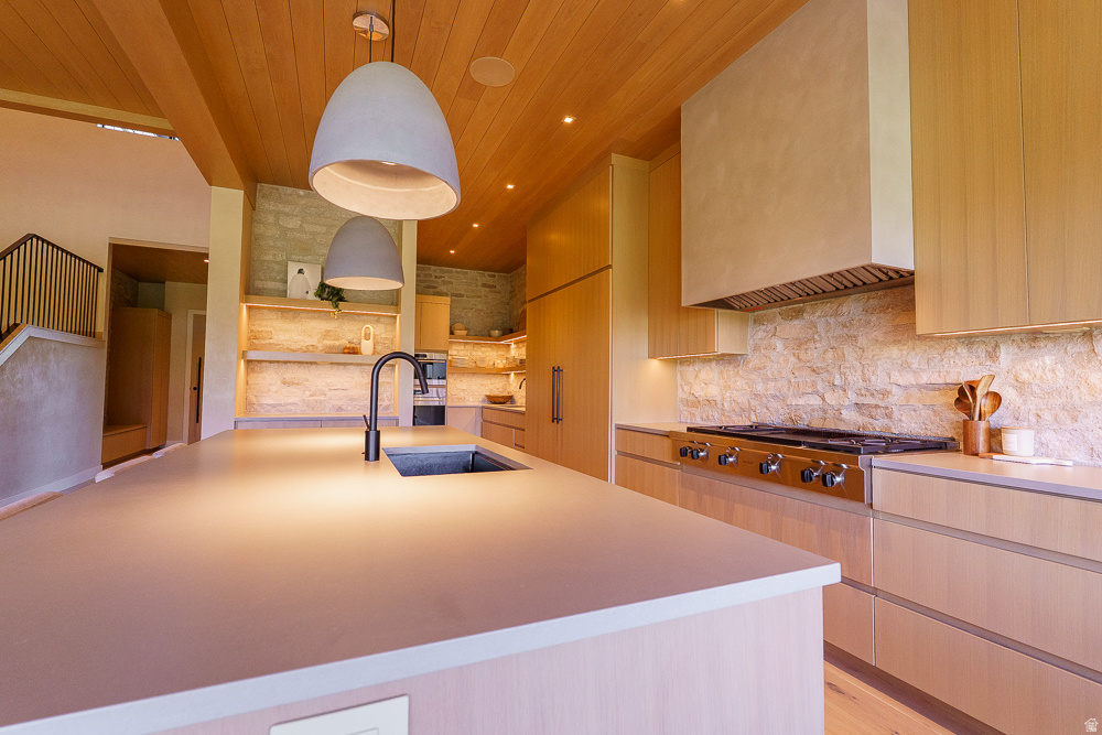 355 E ROCKWELL CIR