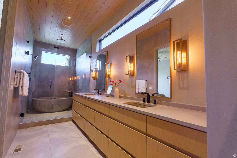 355 E ROCKWELL CIR