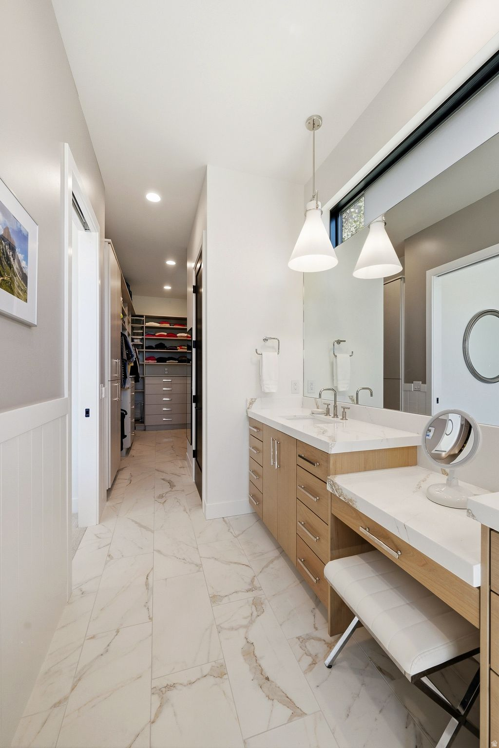346 N FARMHOUSE LN