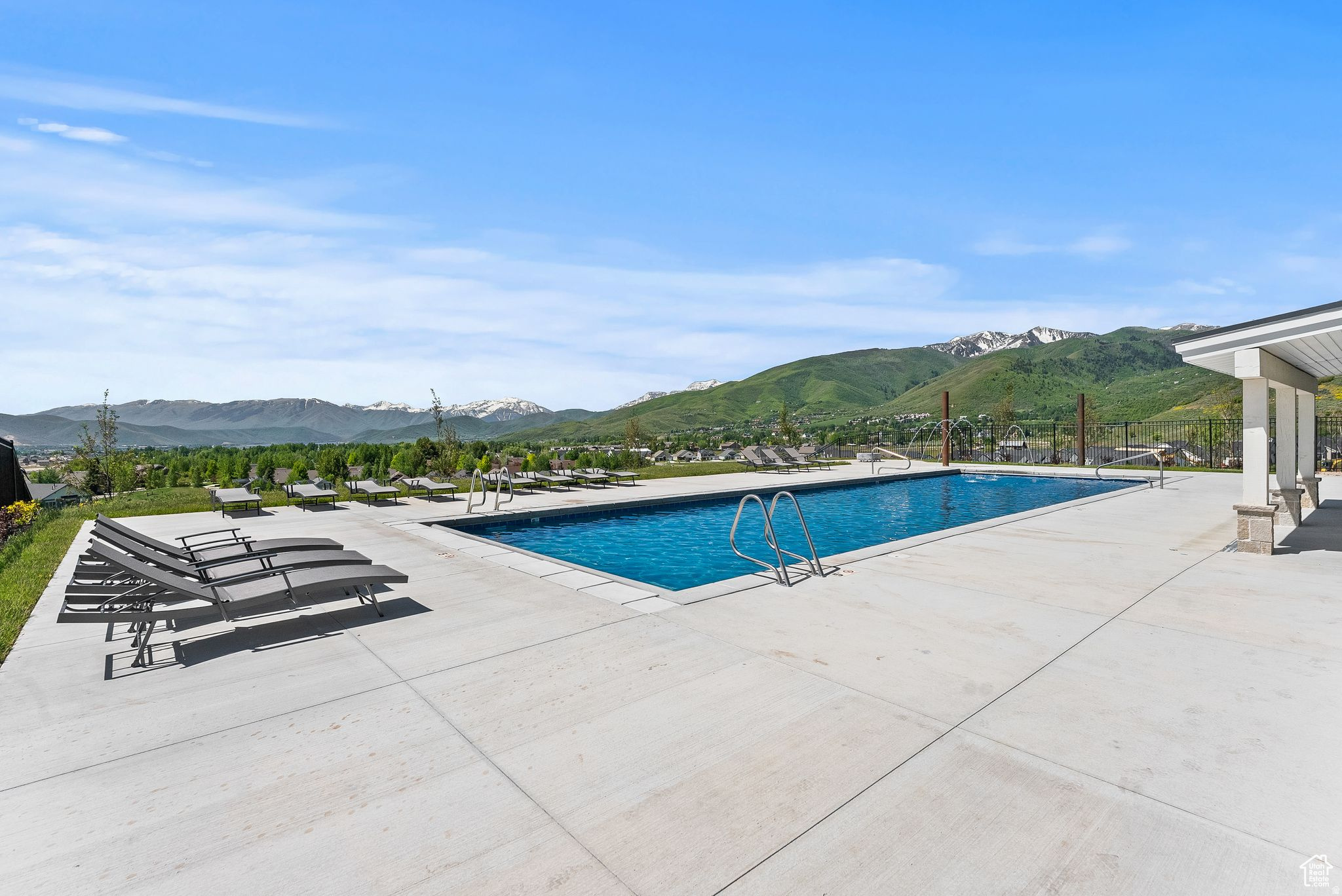 107 E HAMPTON DR Unit: 48