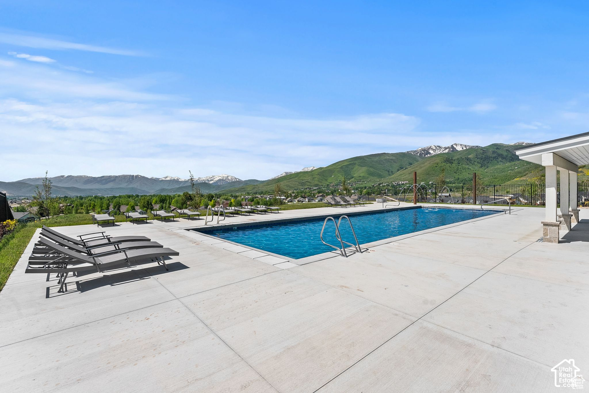 107 E HAMPTON DR Unit: 48