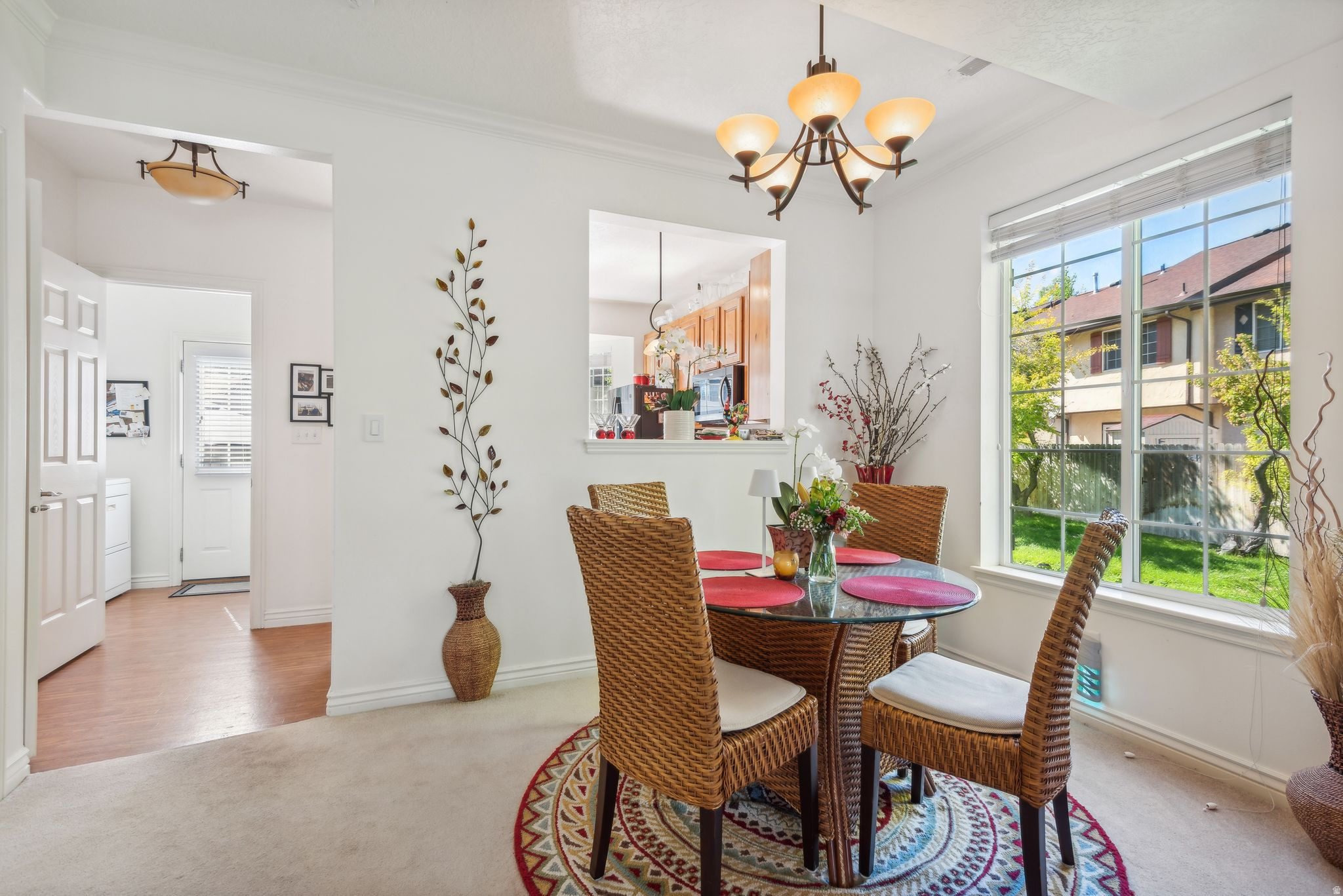 142 S GENEVA DR