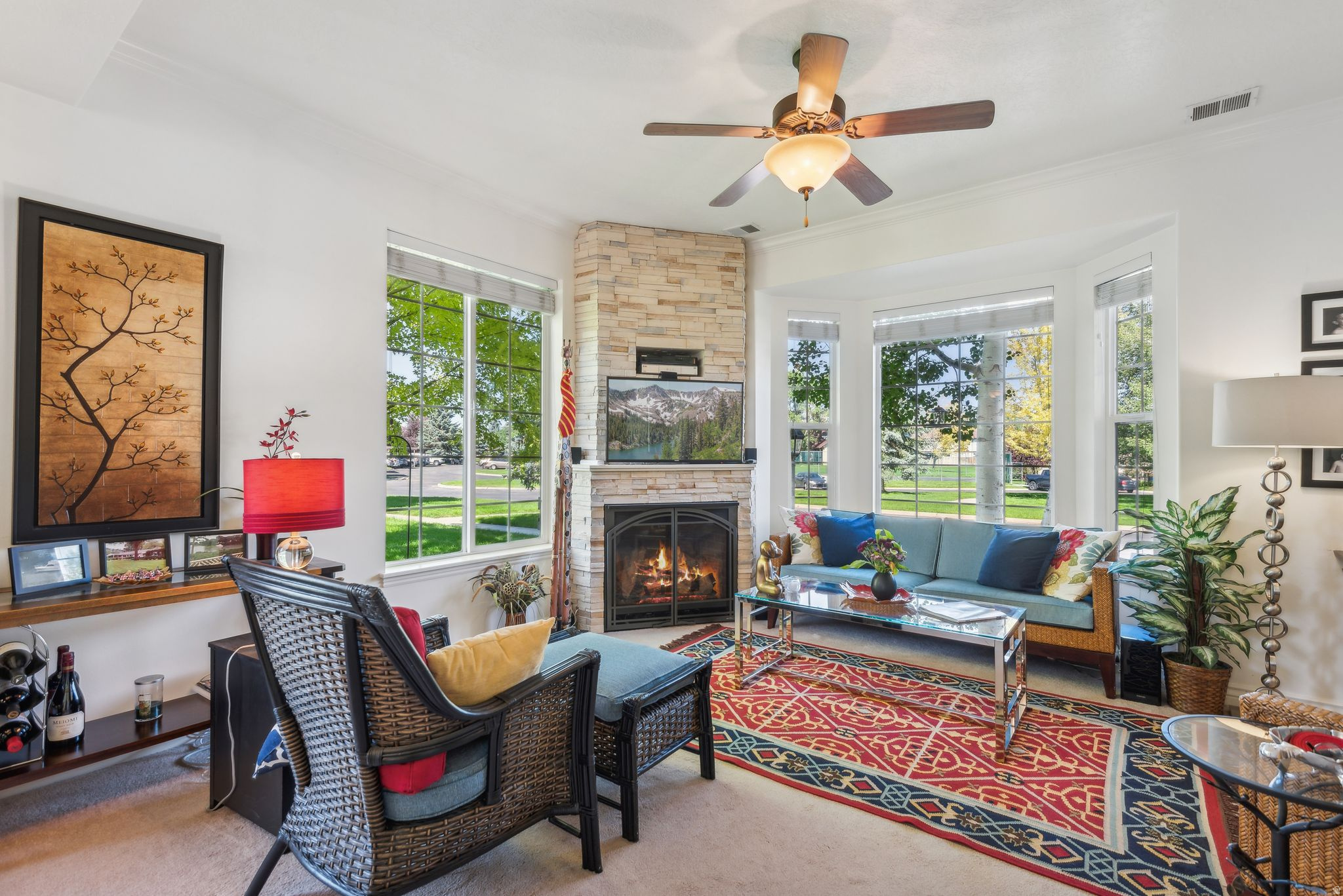 142 S GENEVA DR