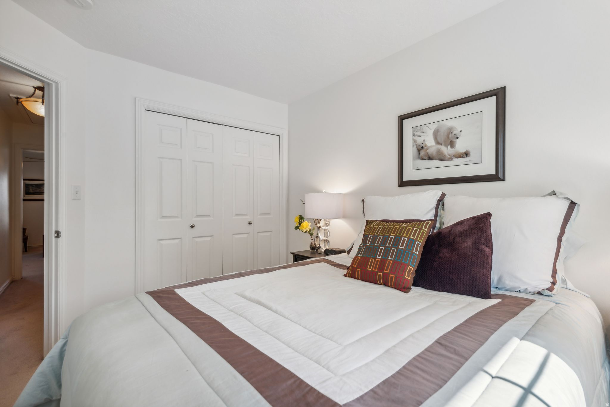 142 S GENEVA DR