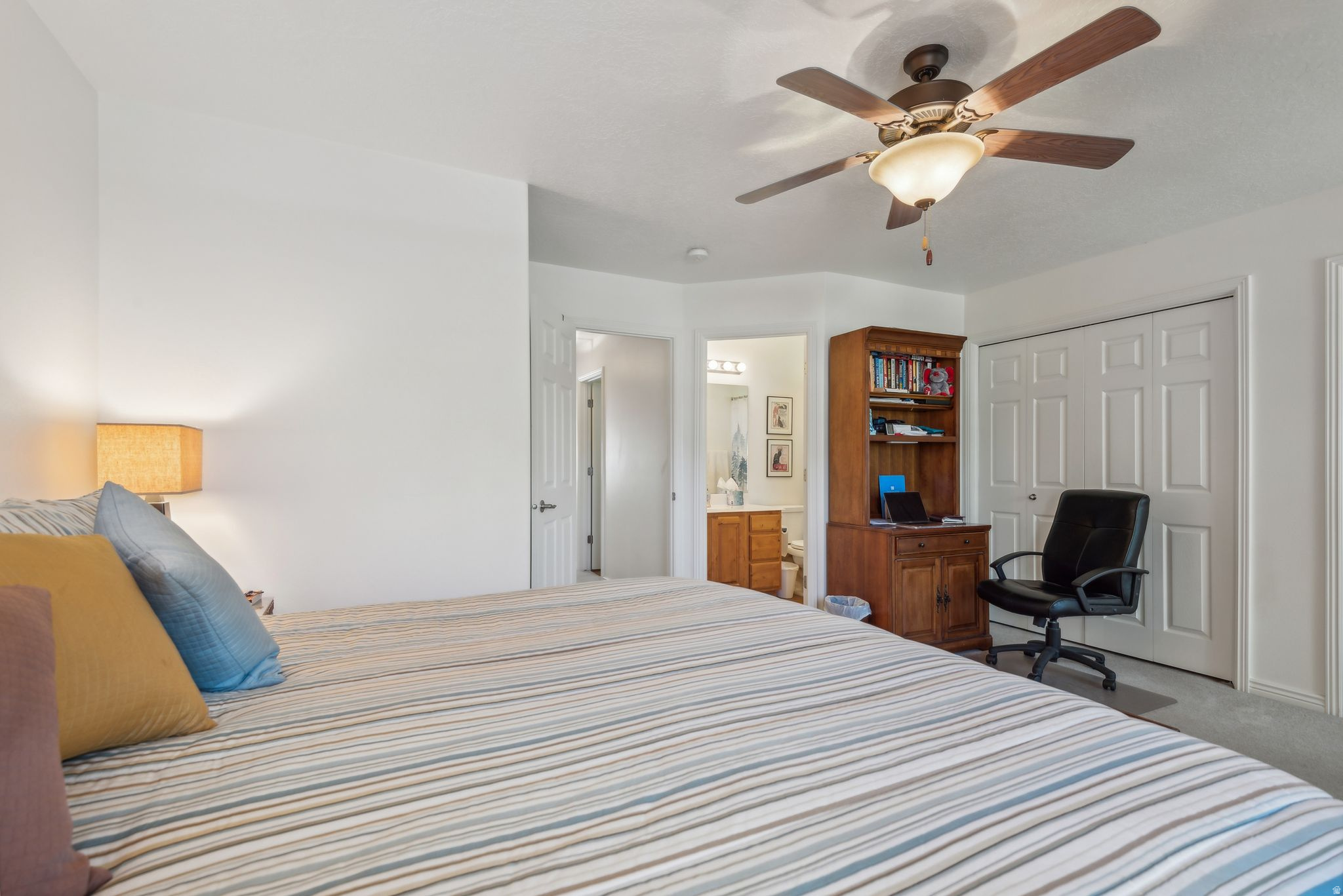 142 S GENEVA DR