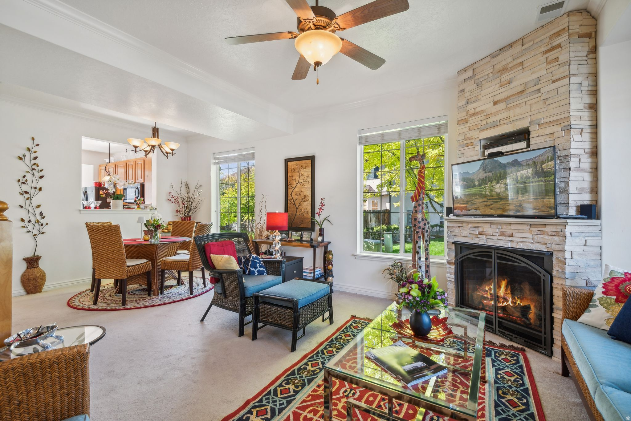 142 S GENEVA DR