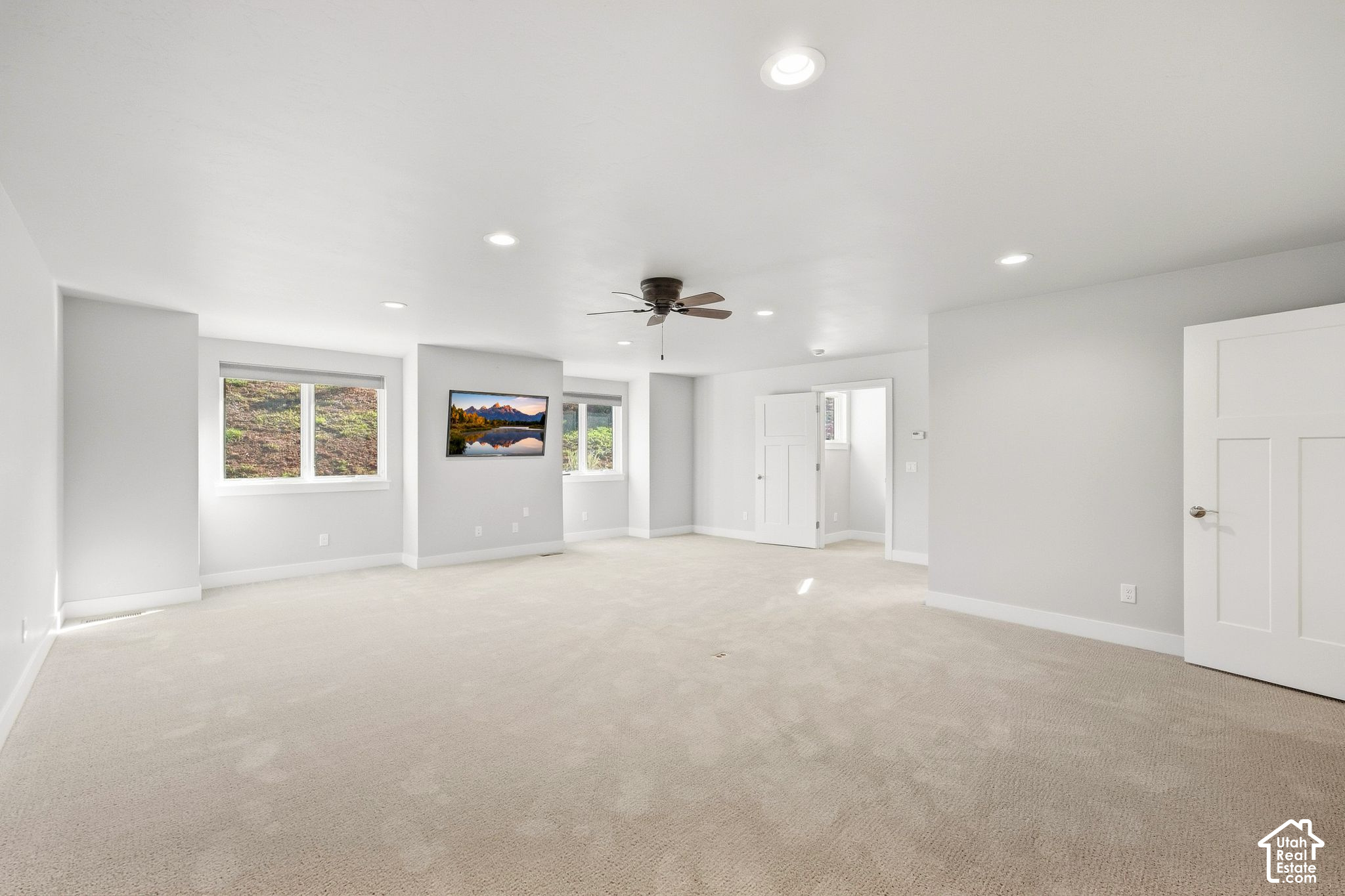 1426 N MONTCHAPEL LN
