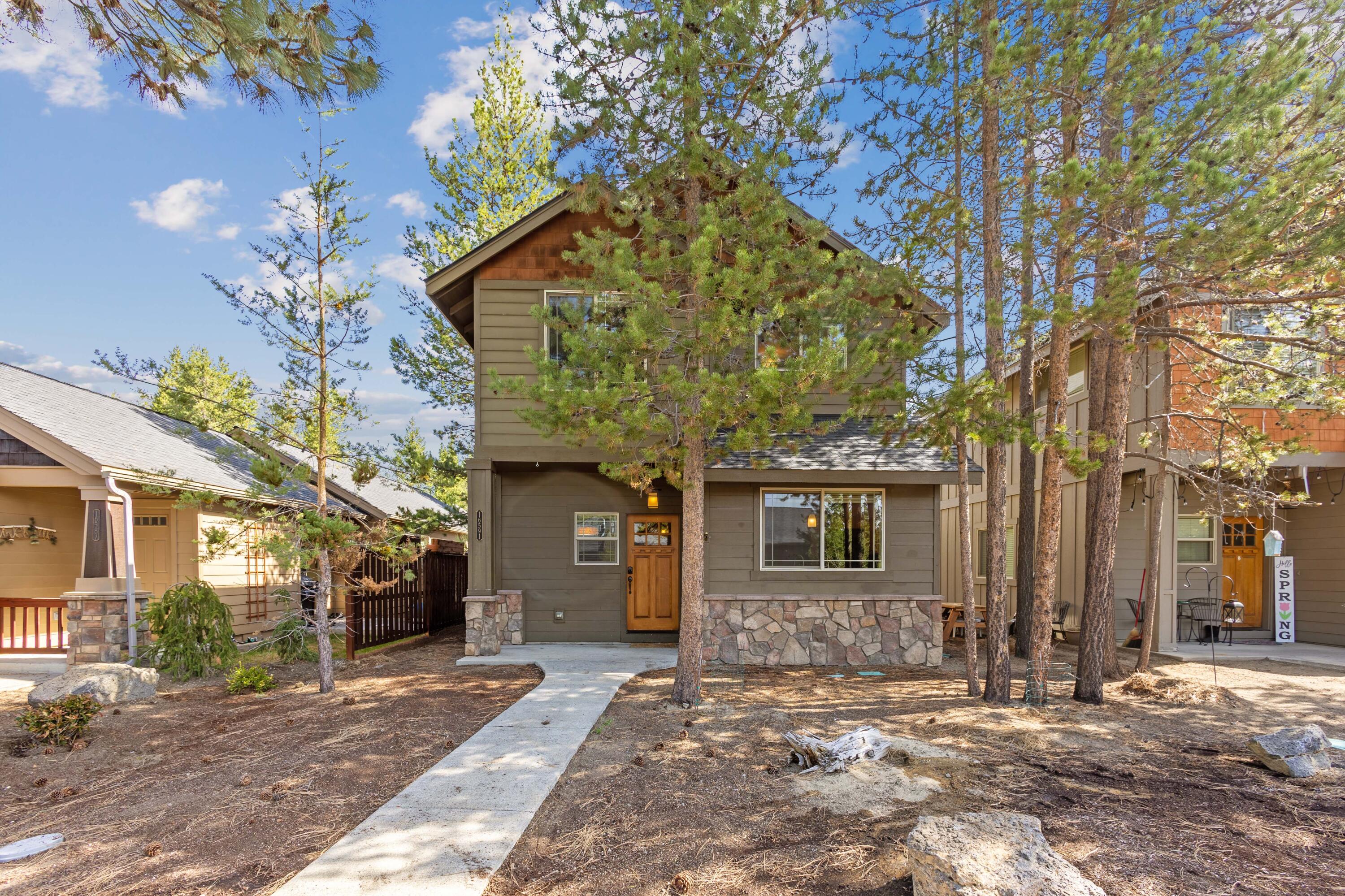 16591 Daisy Place