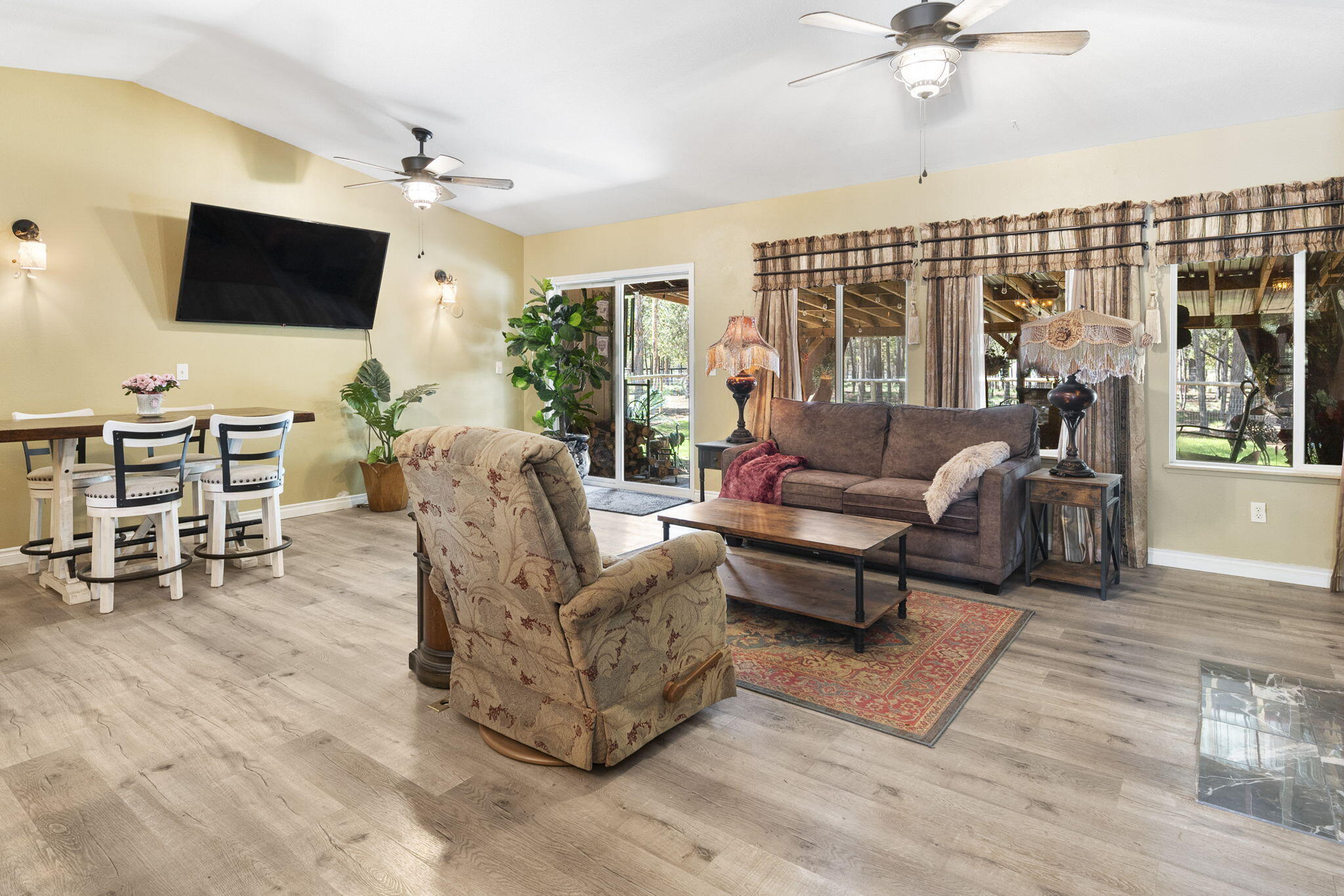 144912 Trotter Court