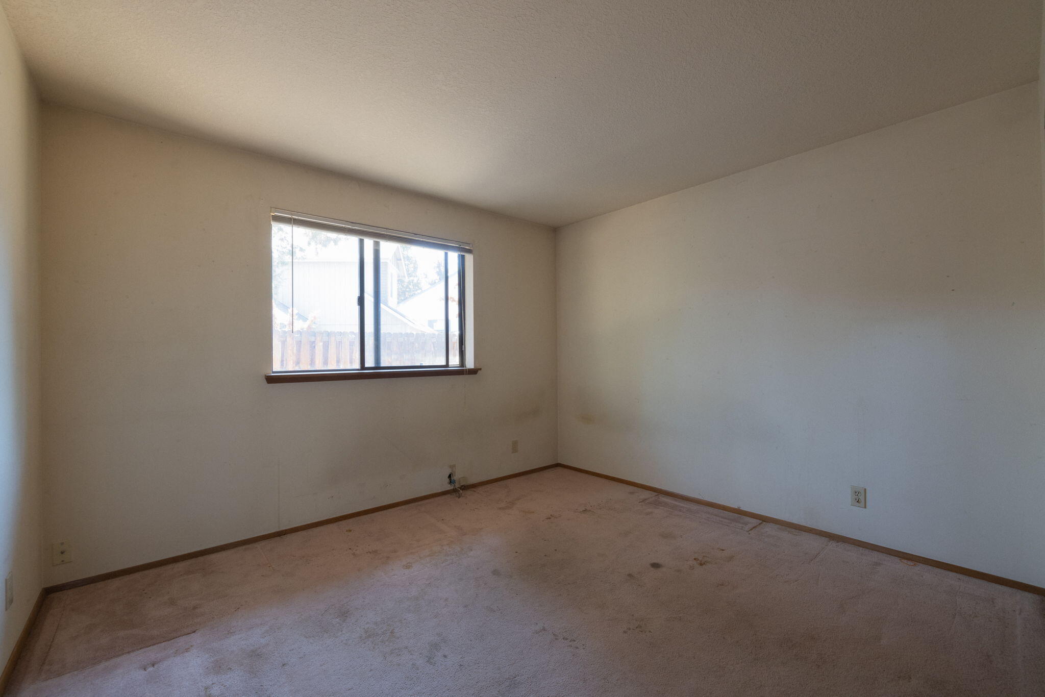 2072 NE Veronica Lane