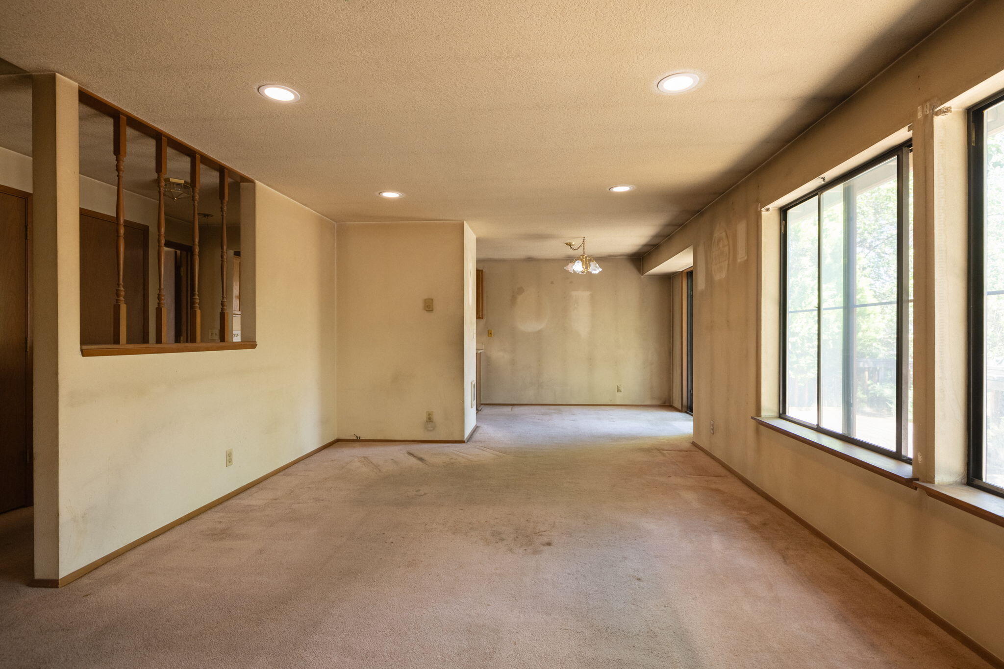 2072 NE Veronica Lane