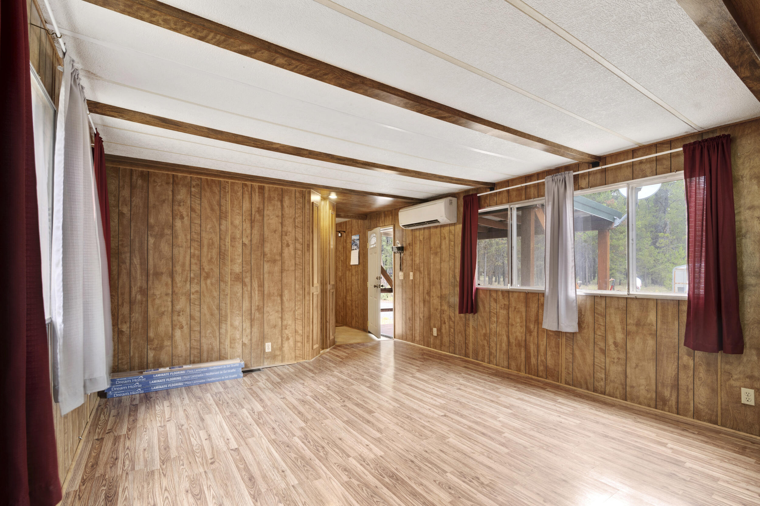 15547 Emerald Drive