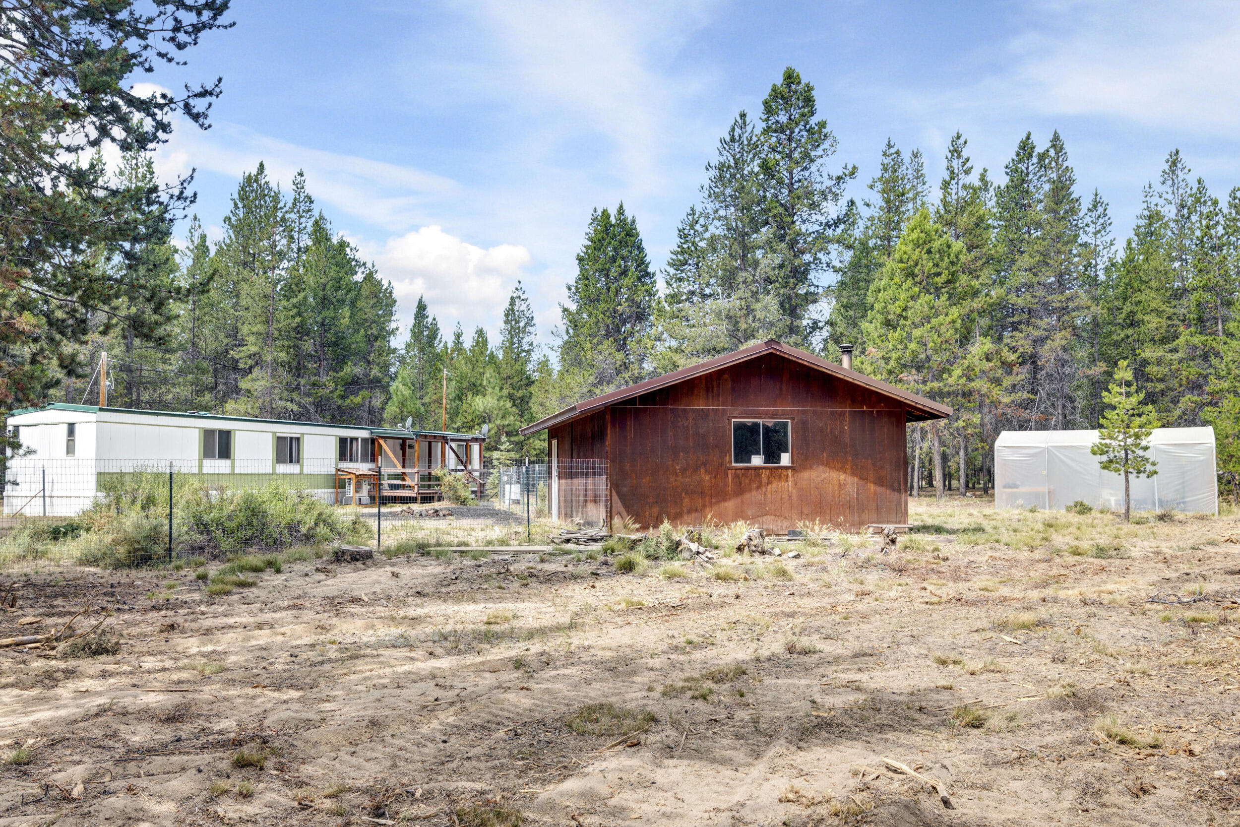 15547 Emerald Drive