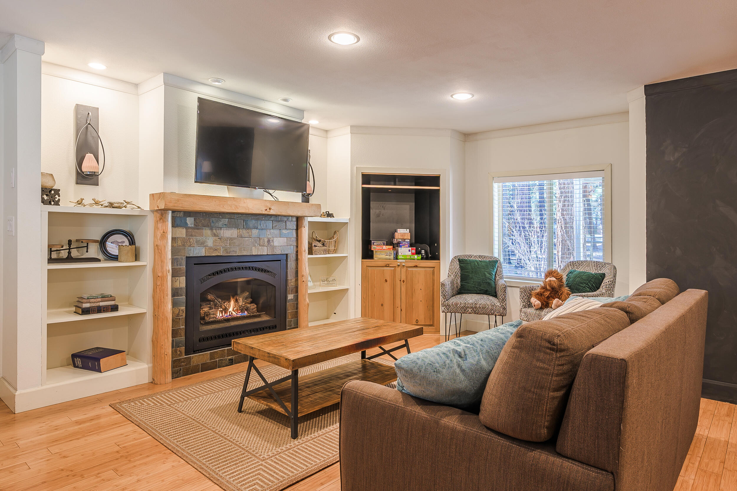 14913 Conestoga
