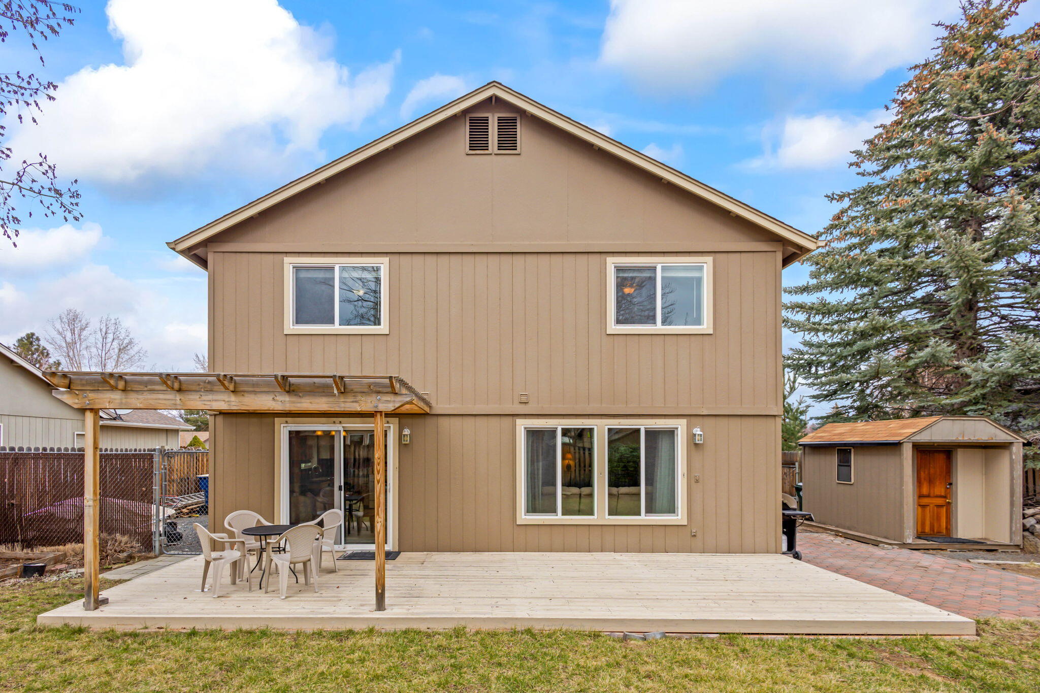 3093 NE Lansing Court