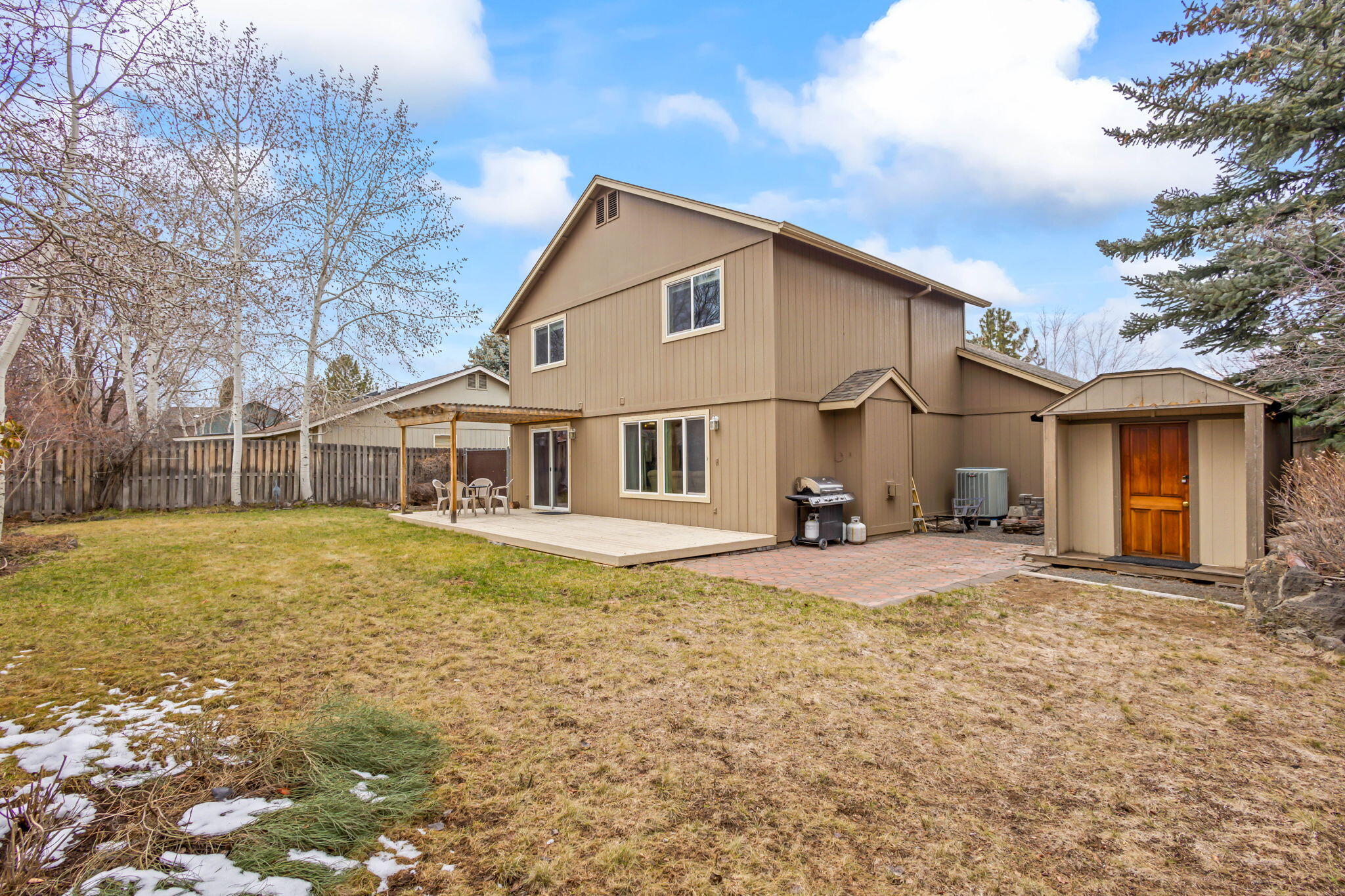 3093 NE Lansing Court