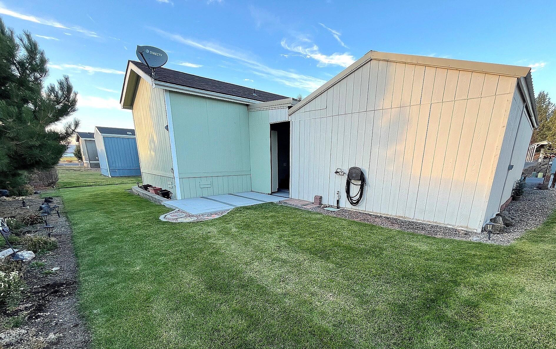 6100 S Hwy 97, 51