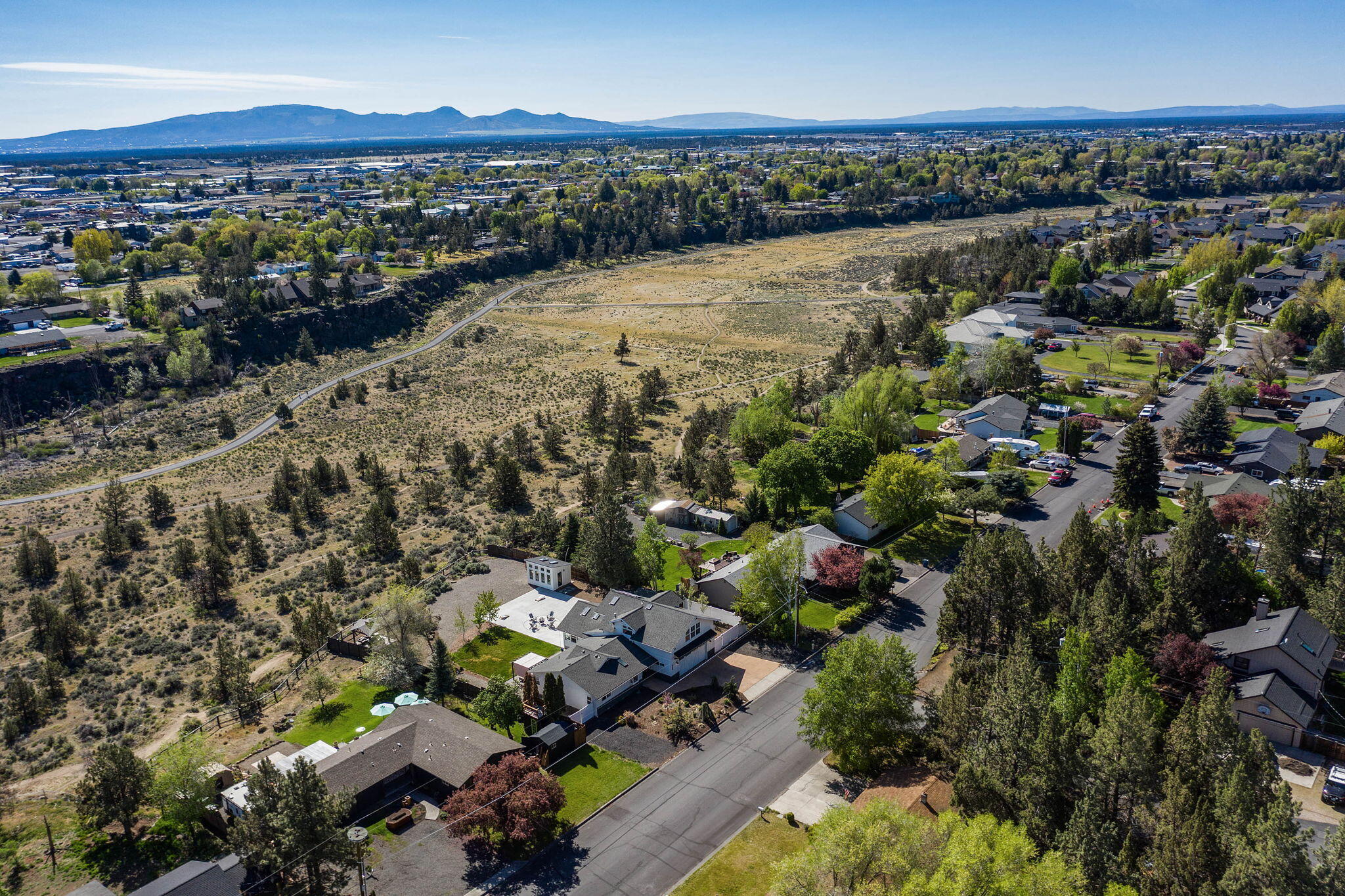 1408 NW Rimrock Drive