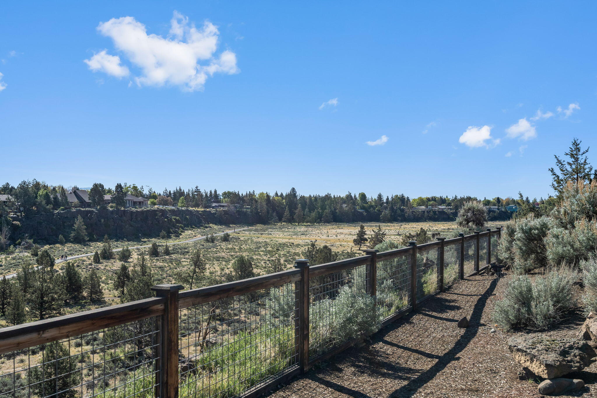 1408 NW Rimrock Drive