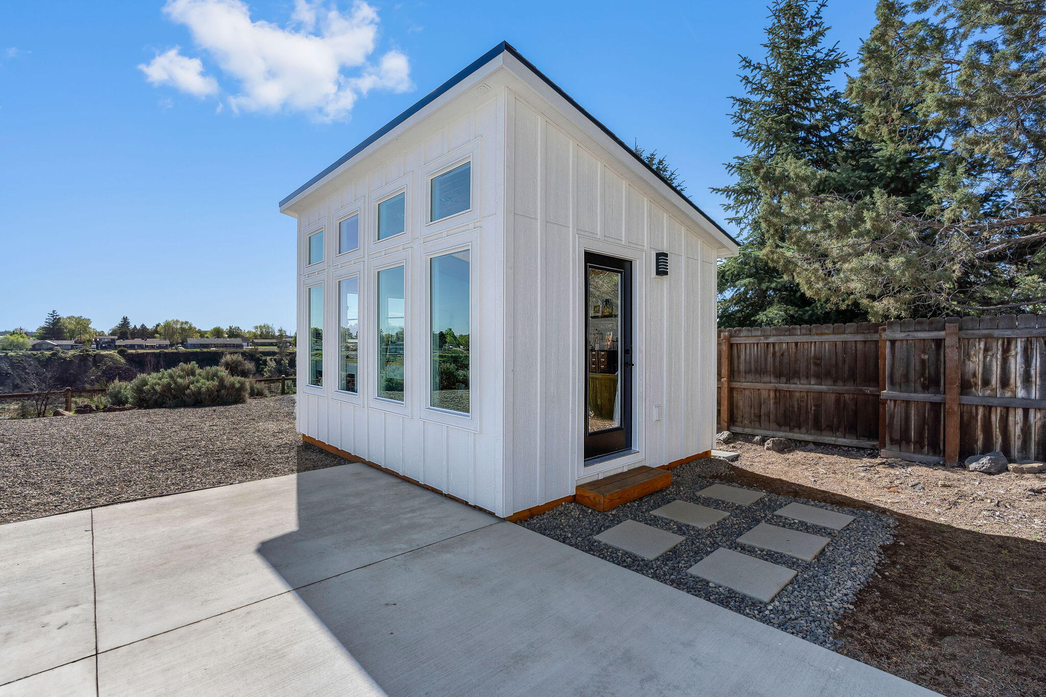 1408 NW Rimrock Drive