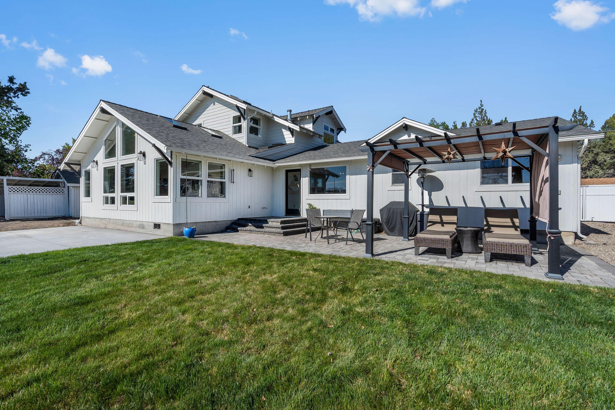 1408 NW Rimrock Drive