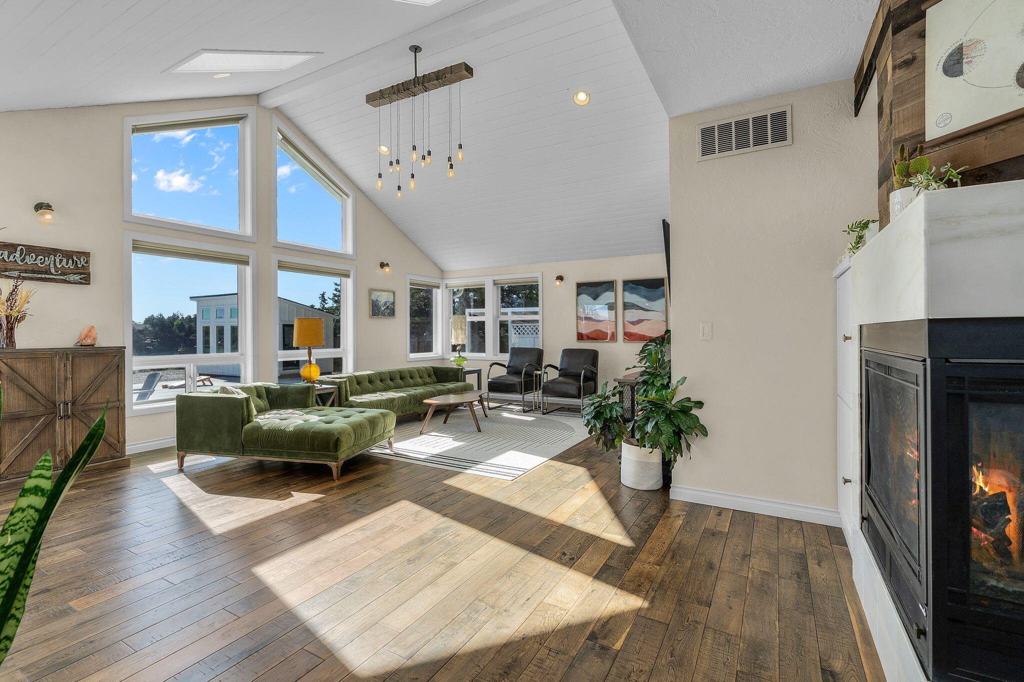 1408 NW Rimrock Drive