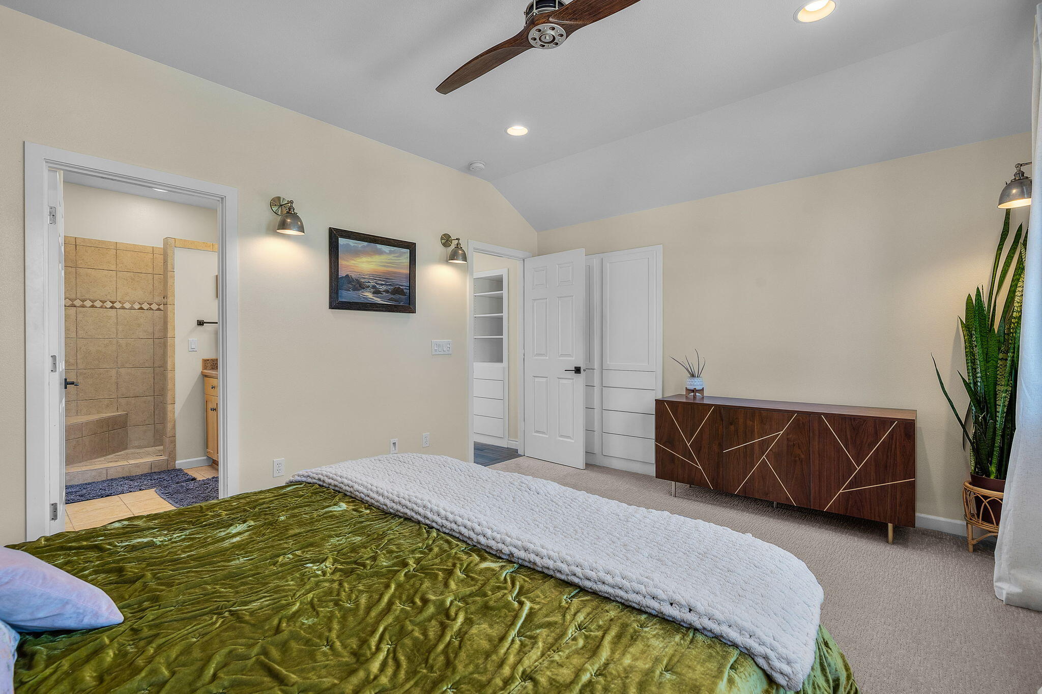 1408 NW Rimrock Drive