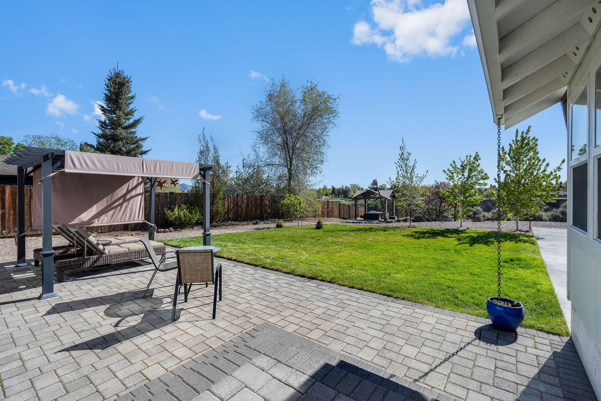 1408 NW Rimrock Drive