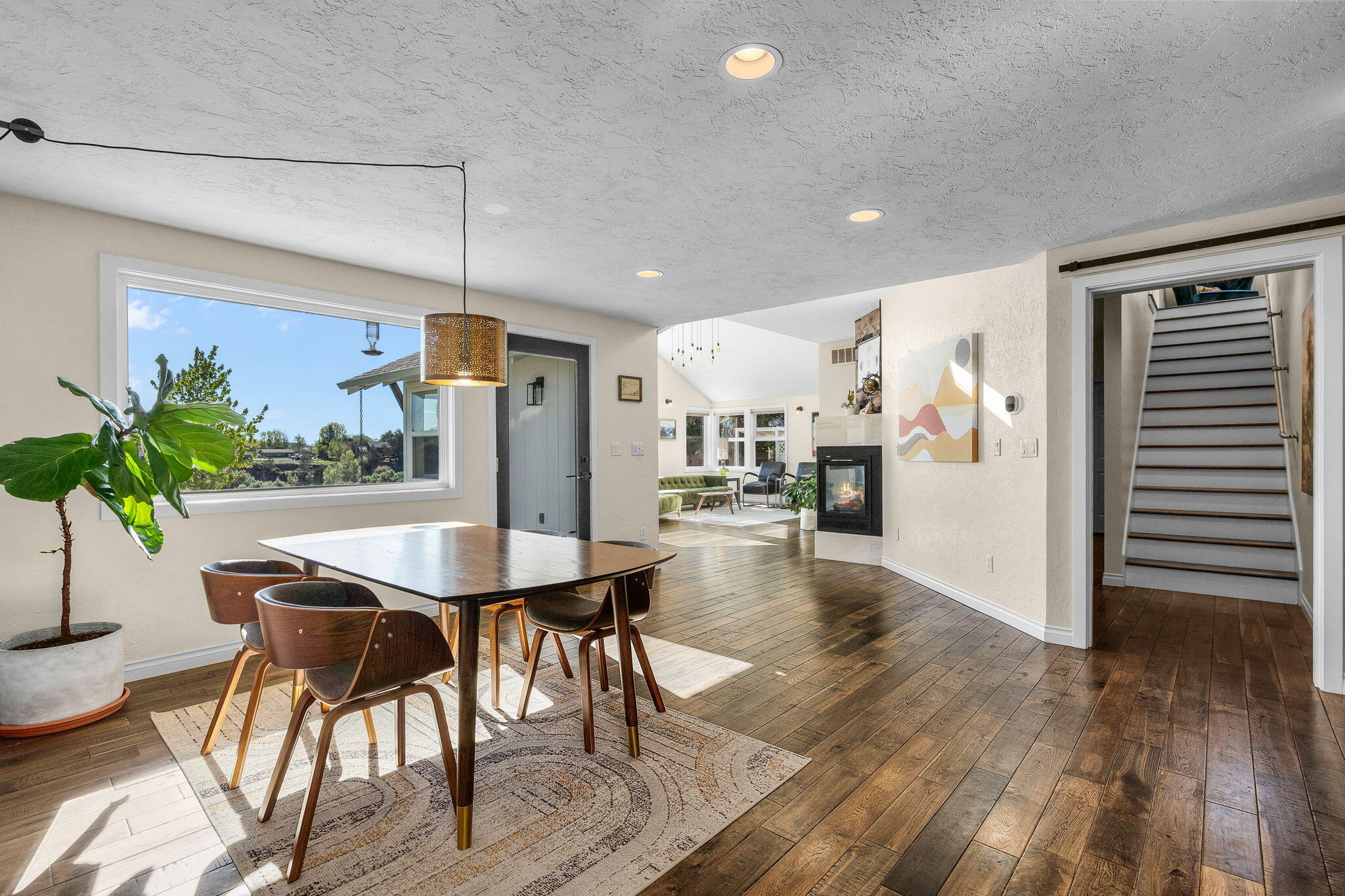 1408 NW Rimrock Drive