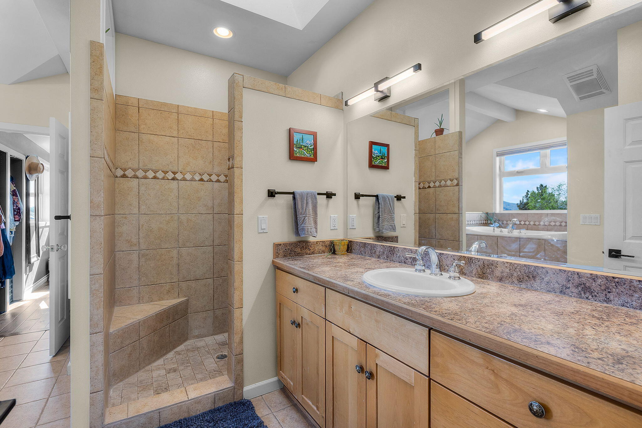 1408 NW Rimrock Drive