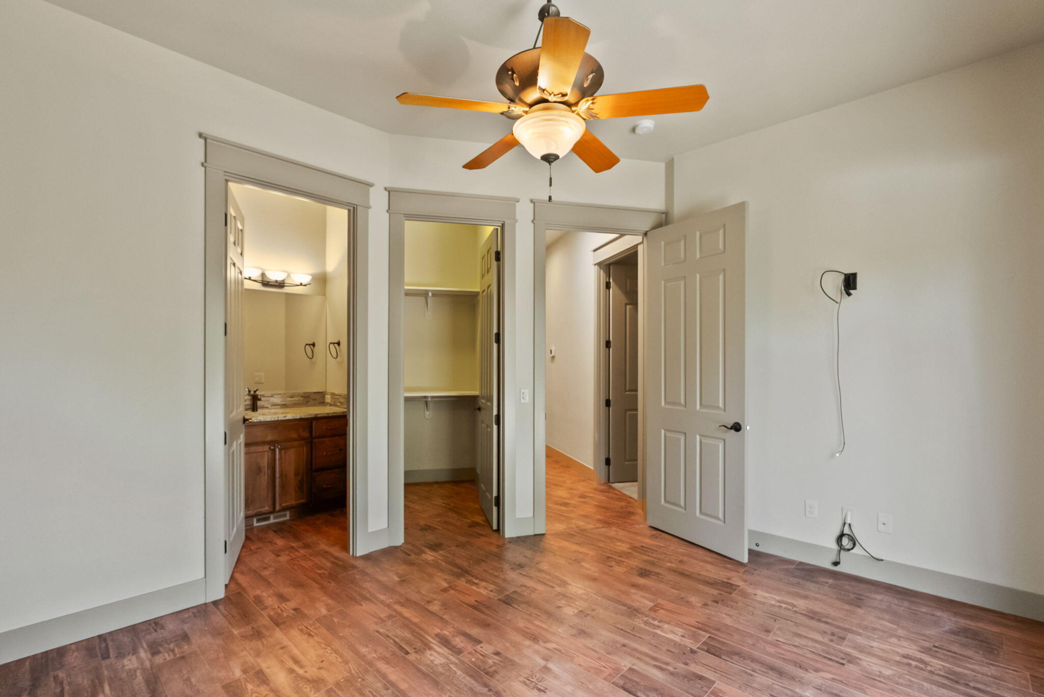 61245 Crescent Court