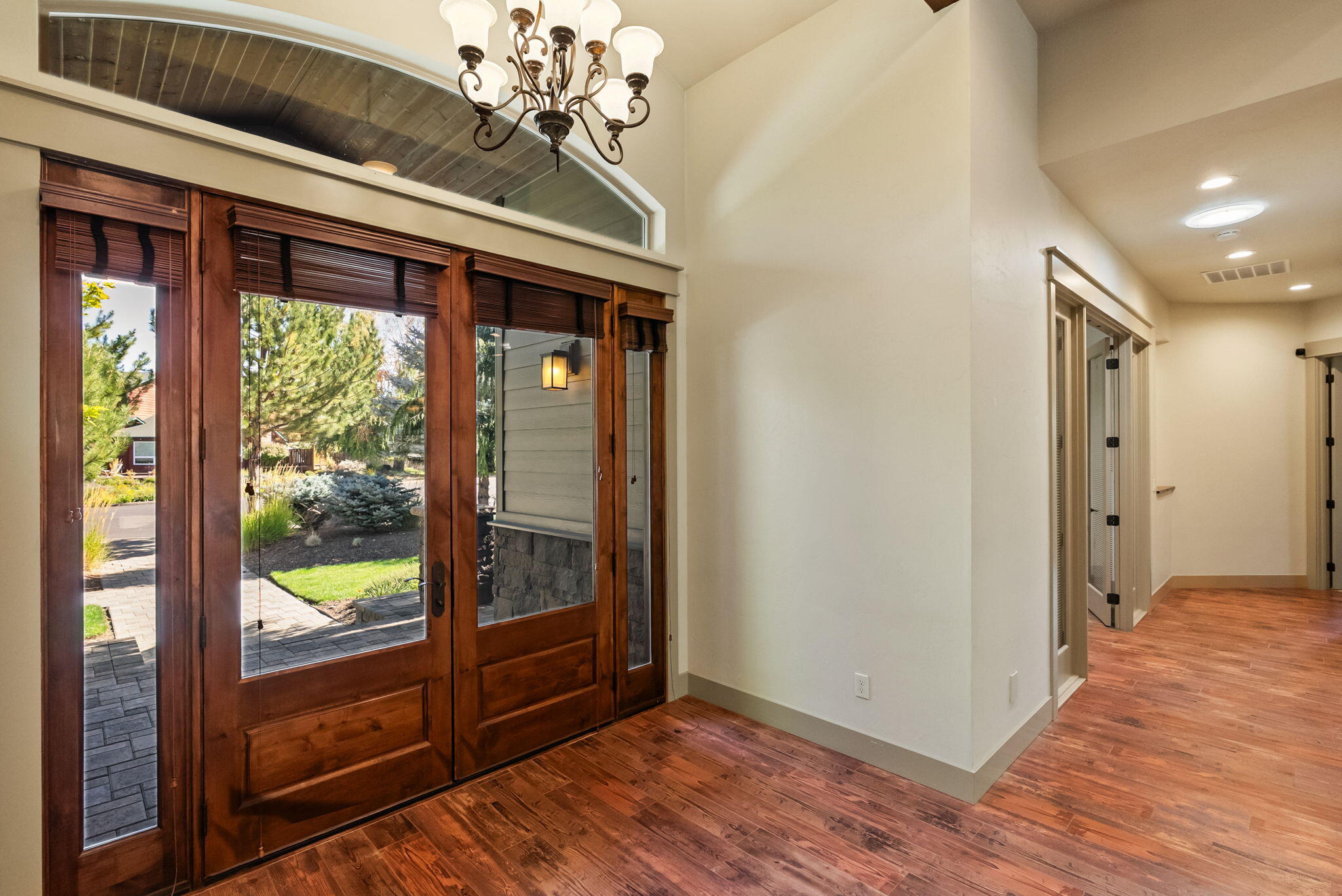 61245 Crescent Court