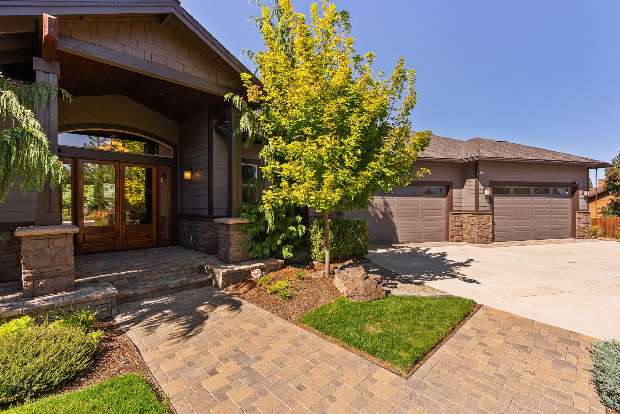 61245 Crescent Court