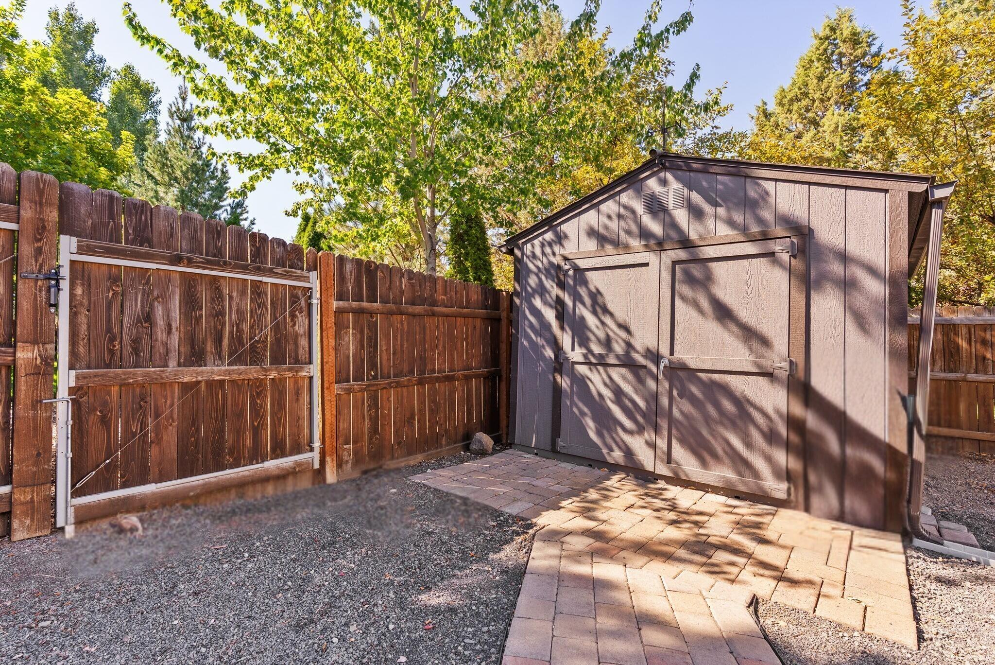 61245 Crescent Court