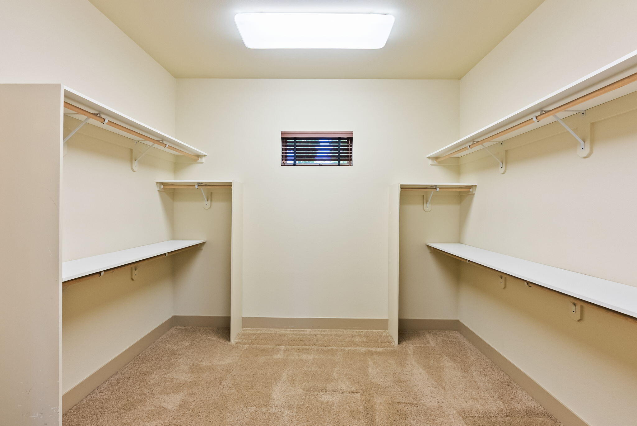 61245 Crescent Court