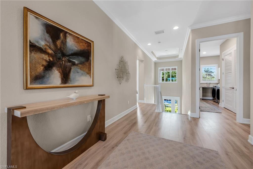 8026 Signature Club CIR 5