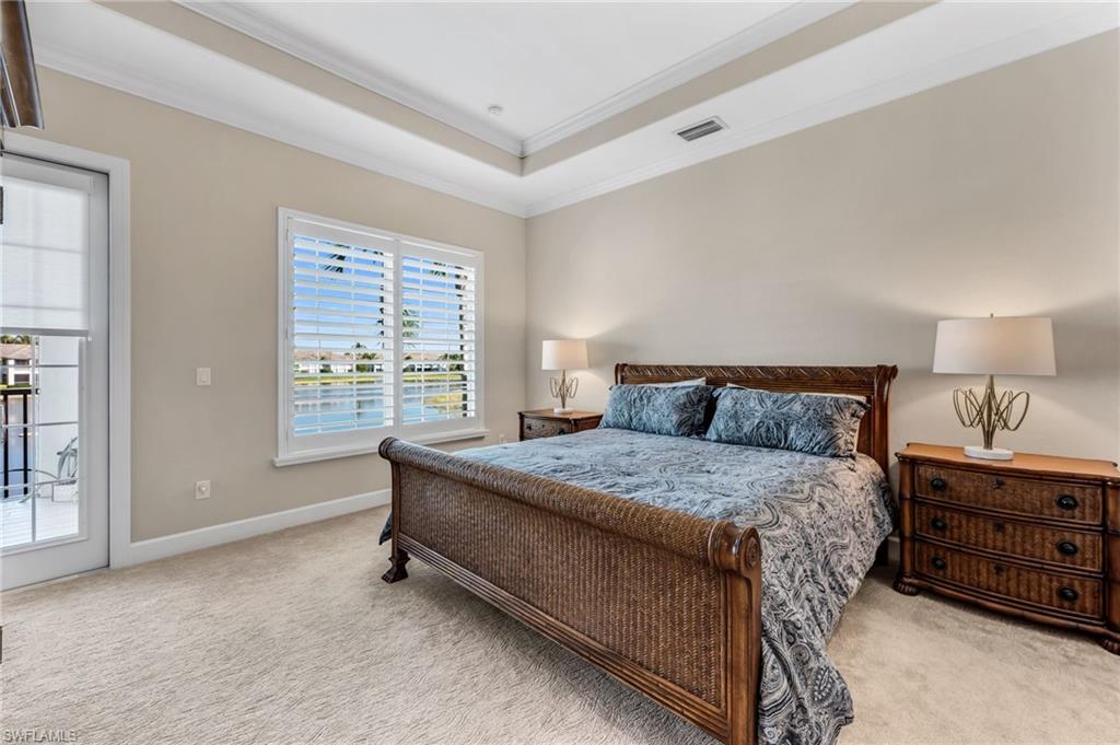 8026 Signature Club CIR 5